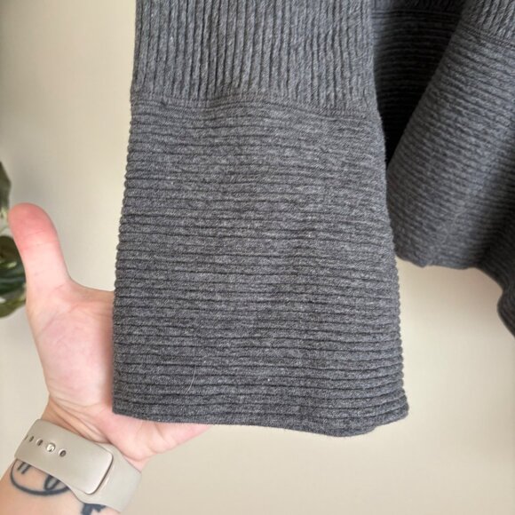 Lululemon Athletic Retreat Yourself Pullover Sweater Grey Women’s Size M/L - Picture 6 of 8